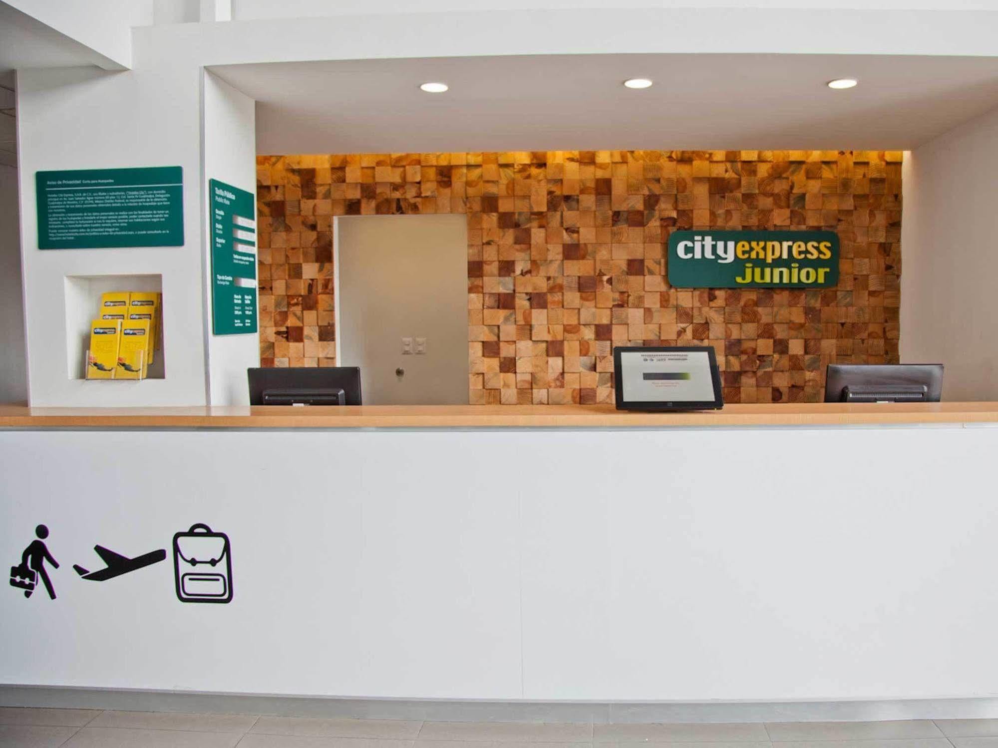 City Express Junior By Marriott Ciudad Del Carmen Aeropuerto Extérieur photo